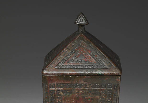 Square yi wine vessel of Shu, late Shang period, 13th-11th century BCE-China Archive